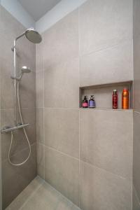 bathroom4